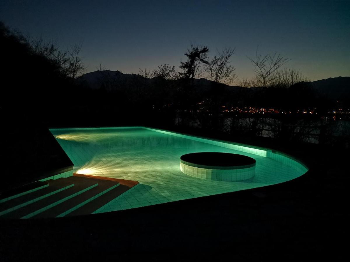 1 Zimmer Apartment Mit Seesicht Und Pool Gambarogno Extérieur photo