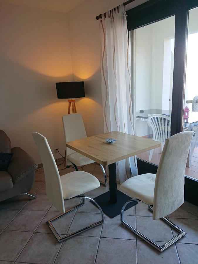 1 Zimmer Apartment Mit Seesicht Und Pool Gambarogno Extérieur photo